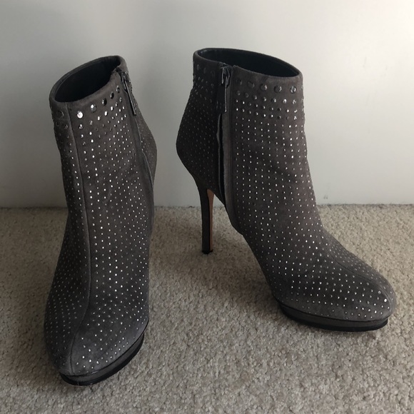 Studded suede ankle boots - Picture 11 of 12